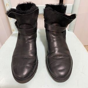 UGG Black Ankle Size 7 Women’s Buckle Boots